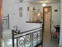 Estudio con vistas al jardín
