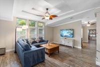 Amazing Heated & Screen Pool w Stunning Design! - B&B Palm Harbor
