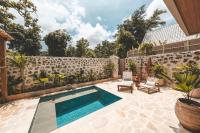 Villa Warni Private Pool, Tropical Style and Quiet - B&B Uluwatu