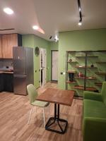 Green house в центрі міста - B&B Irpin