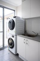 New beautiful Cozy front house - B&B Perth