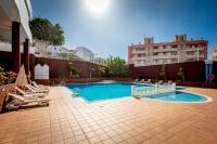 Charming apartment with an excellent location - B&B Arona