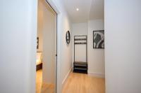 Wembley Stadium Apartment Gym, Wi-Fi, Workspace & More - B&B Londra