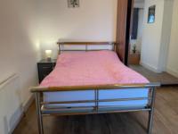 Kingsbury Service Accommodation - B&B Colindale