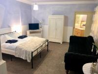 Villa Mandaugold Pension und Ferienwohnungen - Bed and Breakfast Großschönau