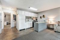 Second-floor - Riverfront Condo Near Downtown Bend - B&B Bend