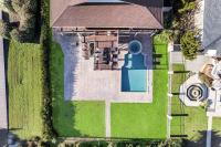 Posh Ocean Front: Huge Private Pool, Yard, Spa, Patio & Deck, BBQ, Game Room with 4 En-Suite Bathrooms - B&B Myrtle Beach