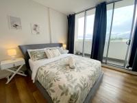 Modern 3BR Apartment in Hurstville Close to Airport - Chambres d'hôtes Sydney