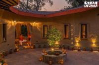 StayVista at The Birdwood Estate with Gym and Pool - Chambres d’hôtes New Delhi
