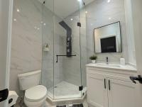 Luxury 1BR plus den walkout basement - B&B Toronto