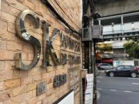 Thonglor BTS 1-Min Walk Easy Check-In Laundromat - B&B Khlong Toei