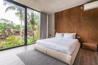 Two-Bedroom Deluxe Apartment with Balcony