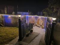 King Room with Mountain View