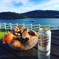 House with oceanview, 4 bedrooms, close to Bergen - B&B Alversund