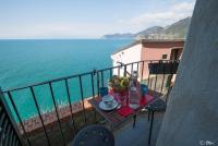 Il Baluardo Sea View Apartment on the Cliff - B&B Manarola