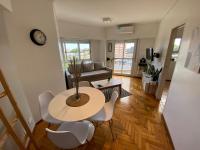 Tigre Centro con seguridad y piscina - Consultar parking - B&B Tigre