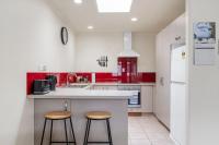 Field and Surf Apartment - B&B Mount Maunganui