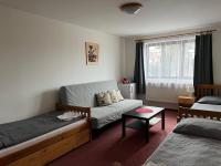 Dreibettzimmer mit Bad