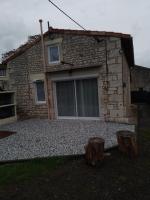 Le pti' robin - Chambres d’hôtes Fléac-sur-Seugne