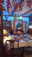 Dom Pod Złotym Bażantem - Bed and Breakfast Kobiela