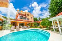 5 Bedroom Luxury Villa with Private Pool and Security - fits 12 - Ferienwohnung Cancún