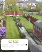 Strawberry Fields House - Air Host & Stay - 3 Bedroom - B&B Liverpool