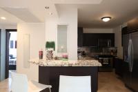 2Bed/2Bath, 4QueenBeds & OceanView at Tides - B&B Hollywood