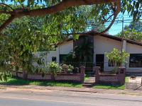Hostal La Esquina en Ciudad del Este - B&B Ciudad del Este
