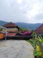 Nyoman Guest House - Chambres d’hôtes Singaraja