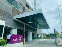 Luxe CL at Suites Tower Cinnamon Life - Bed and Breakfast Colombo