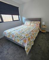 George Town Villa - Outdoor Alfresco - aircon FREE WIFI - Central location near MTB Trails - Chambres d'hôtes George Town