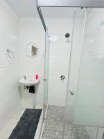 Kamer met Queensize Bed en Balkon