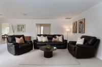 Beachwater Getaway Close to Walks Shops & Dining - B&B Papamoa