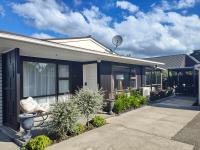 Beautiful Home near Airport! - B&B Christchurch