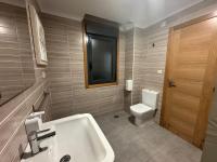 Tweepersoonskamer met Gedeelde Badkamer