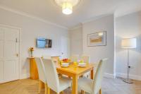 Manor Castle View 3BR House Free Parking & Garden - Ferienwohnung Victoria
