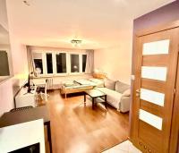 Next to Metro Studio Apart - Bed and Breakfast Warschau