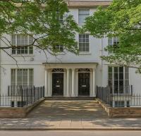 Apartment - Sleeps 6 & Near Station - Ferienwohnung Bedford