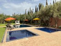 Villa Juzyan Piscine-Jacuzzi-Pataugeoire-Pétanque - B&B Marrakesh