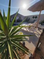 Villa sans vis-à-vis avec piscine - B&B Houmt Bedouin