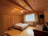 Camera Quadrupla Superior