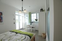 Doppelzimmer mit Gartenblick