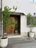 vivo alquilando - BROWN 340 - B&B Salta