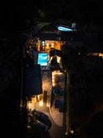 Villa Nika - Rustic Stone House with Heated Pool - B&B Rasopasno