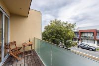 Moments to Sand on Bear - B&B Mortlake