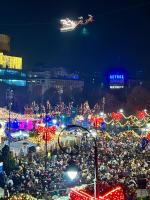 Window to the Christmas market - B&B Craiova