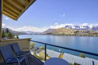Lakeside Landing - lakefront and walk to town - B&B Distretto di Queenstown