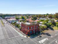 The Globe - B&B Castlemaine