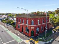 The Globe - B&B Castlemaine