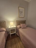 R2R - El Piso del Pueblo - 305A - B&B Cañedo